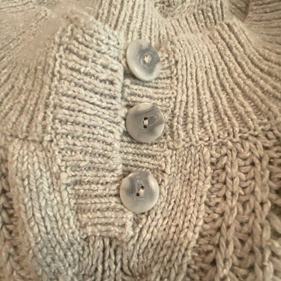 B Moss Cable Knit Light Gray Sweater Size Medium - Picture 6 of 8